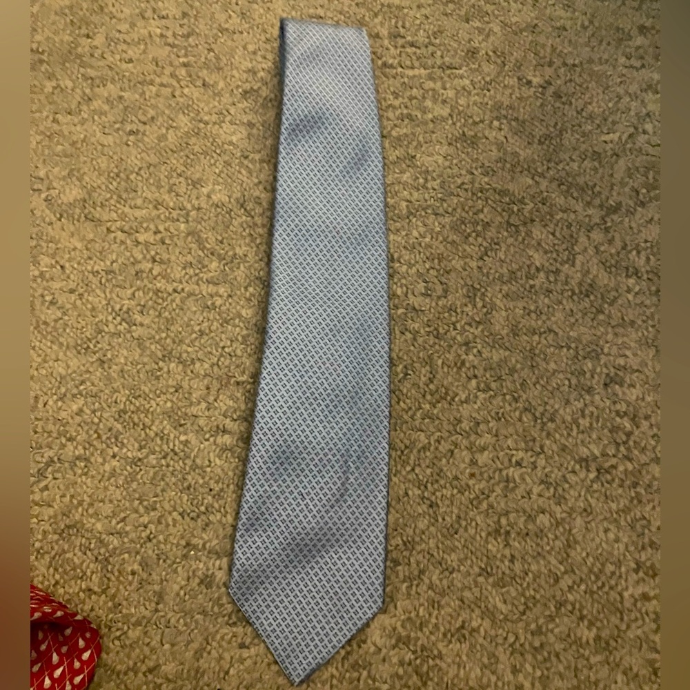 Burberry designer 100% silk handmade light blue Italian neck tie